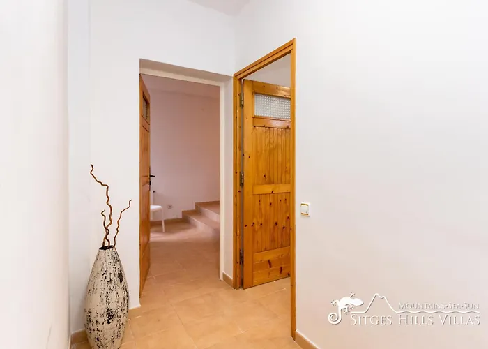 Charming Spanish Private Pool / Sea Views Villa Sitges