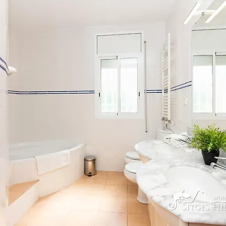 Charming Spanish Private Pool / Sea Views * سيدجيس