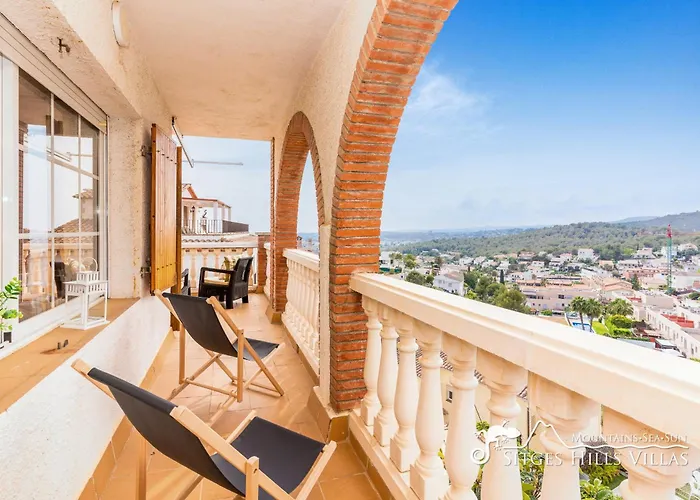 Charming Spanish Private Pool / Sea Views Villa Sitges